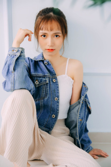 森林里的熊先生冬眠中动漫